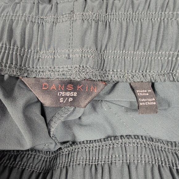 Danskin Paperbag Shorts Women’s S Stormy Weather Charcoal 4” Inseam Pockets NWT - Picture 3 of 12